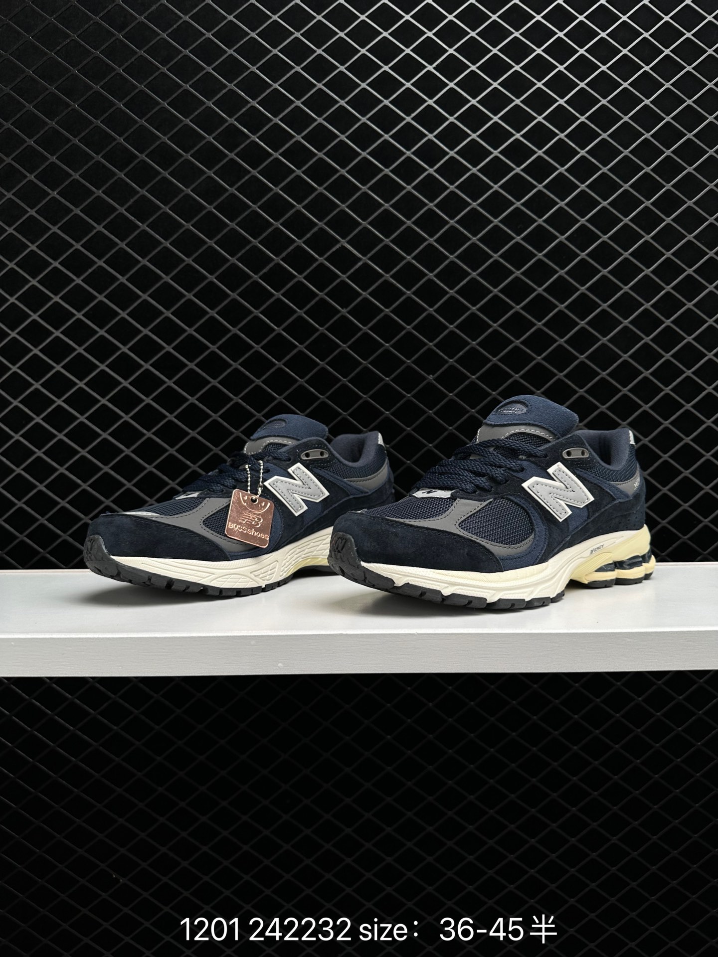 New Balance  ML2002RBA